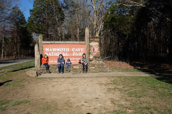 mammoth cave national park sign