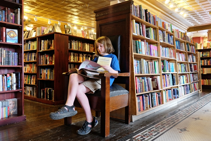 Inquiring Minds Bookstore, Saugerties, NY