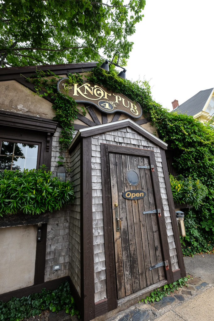 Knot Pub in Lunenburg