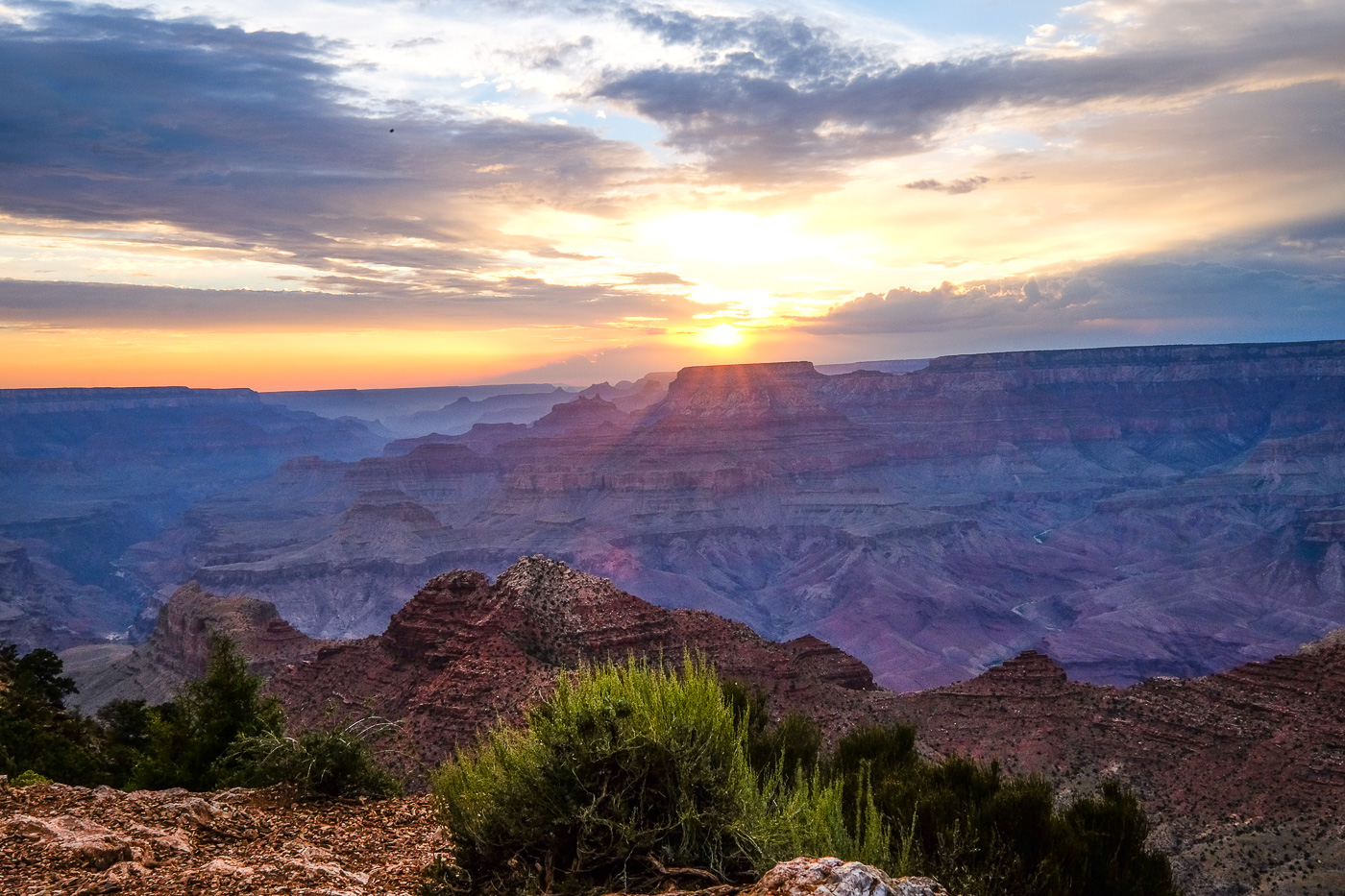 Making the Most of One Day at the Grand Canyon - Boxy Colonial On the Road