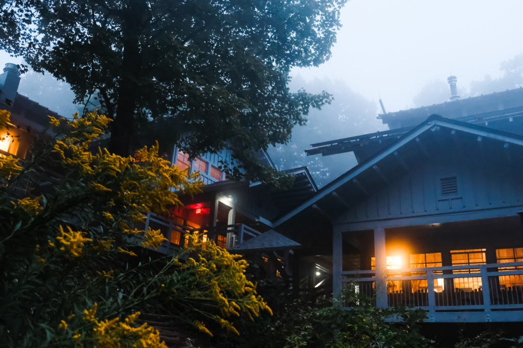 Hike Inn in the fog at sunrise